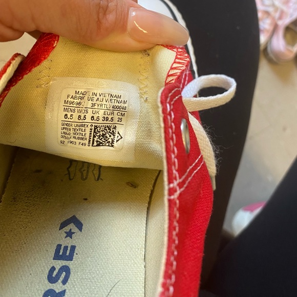 X3 Pairs of Converse - Picture 6 of 9